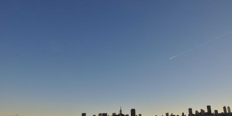 从“亲亲啦”看世界：社交平台上的亲密互动如何被文化重塑？